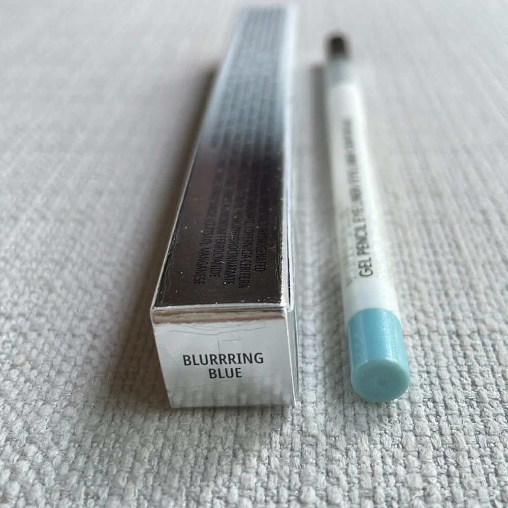 MAC Colour excess Gel Pencil Eyeliner limited edition- blurring Blue